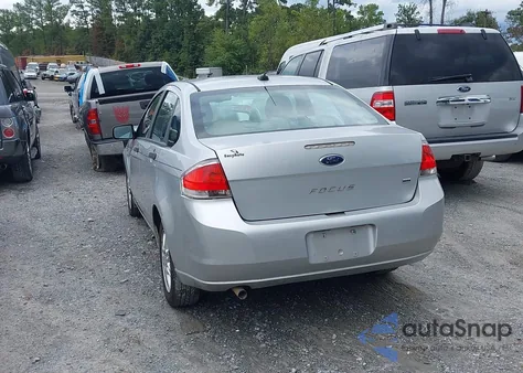 2011 Ford Focus Se z USA, uszkodzony, nr VIN 1FAHP3FN0BW142602